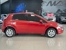 FIAT - PUNTO - 2015/2016 - Vermelha - R$ 49.900,00