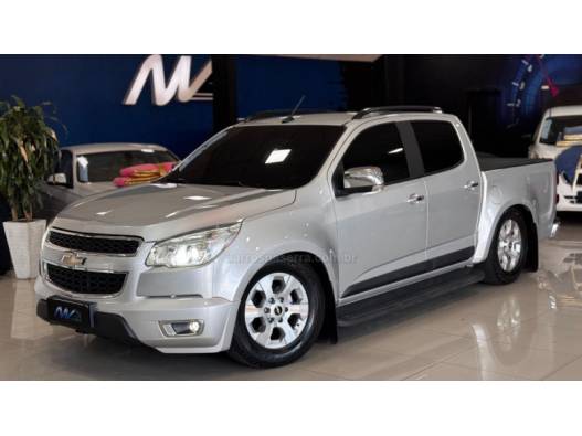 CHEVROLET - S10 - 2013/2014 - Prata - R$ 109.900,00