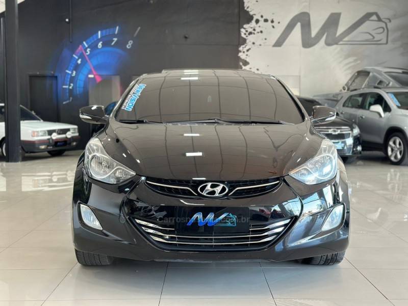 HYUNDAI - ELANTRA - 2012/2012 - Preta - R$ 69.900,00