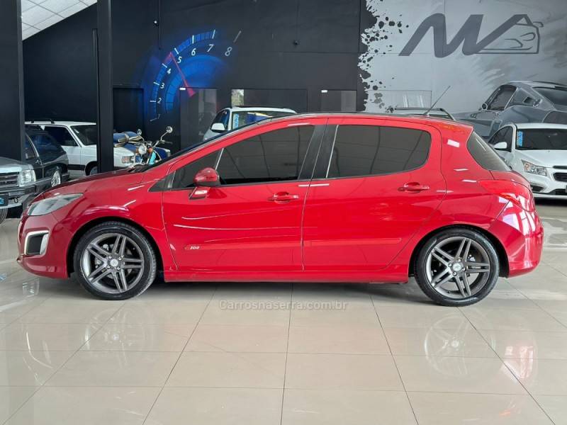 PEUGEOT - 308 - 2013/2014 - Vermelha - R$ 49.900,00