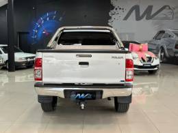 TOYOTA - HILUX - 2012/2013 - Prata - R$ 124.900,00