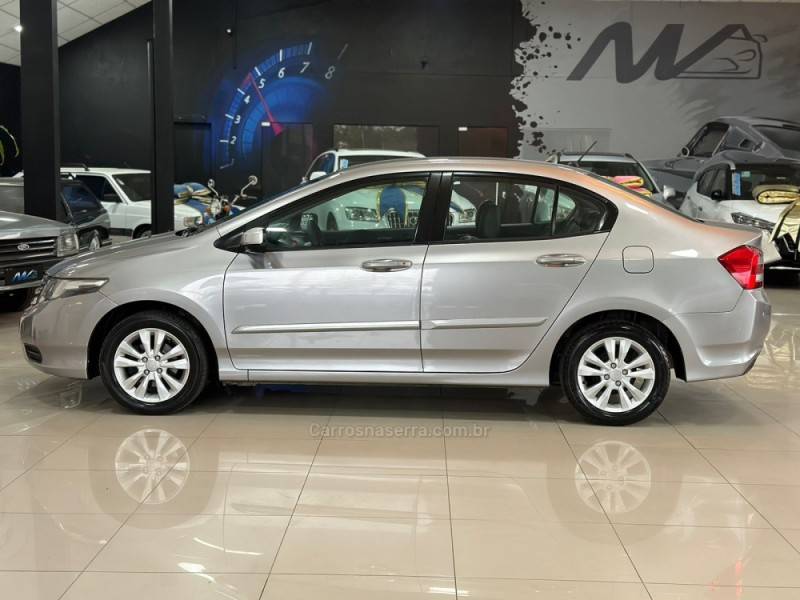 HONDA - CITY - 2013/2013 - Cinza - R$ 56.900,00