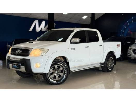 TOYOTA - HILUX - 2010/2010 - Branca - R$ 120.900,00