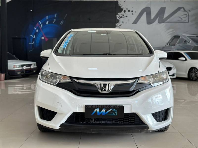 HONDA - FIT - 2014/2015 - Branca - R$ 67.900,00