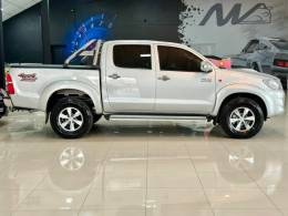 TOYOTA - HILUX - 2012/2013 - Prata - R$ 124.900,00