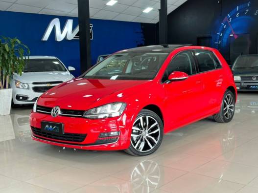 VOLKSWAGEN - GOLF - 2013/2014 - Vermelha - R$ 90.900,00