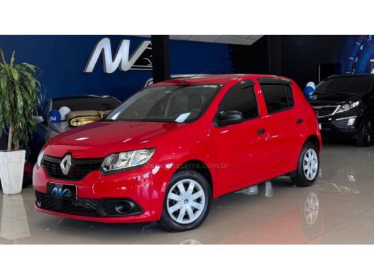 RENAULT - SANDERO - 2016/2017 - Vermelha - R$ 43.900,00