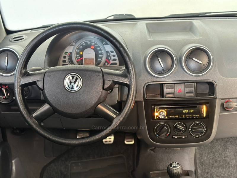 VOLKSWAGEN - SAVEIRO - 2006/2006 - Preta - R$ 45.900,00