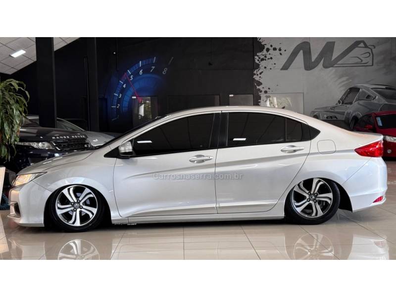 HONDA - CITY - 2014/2015 - Prata - R$ 67.900,00