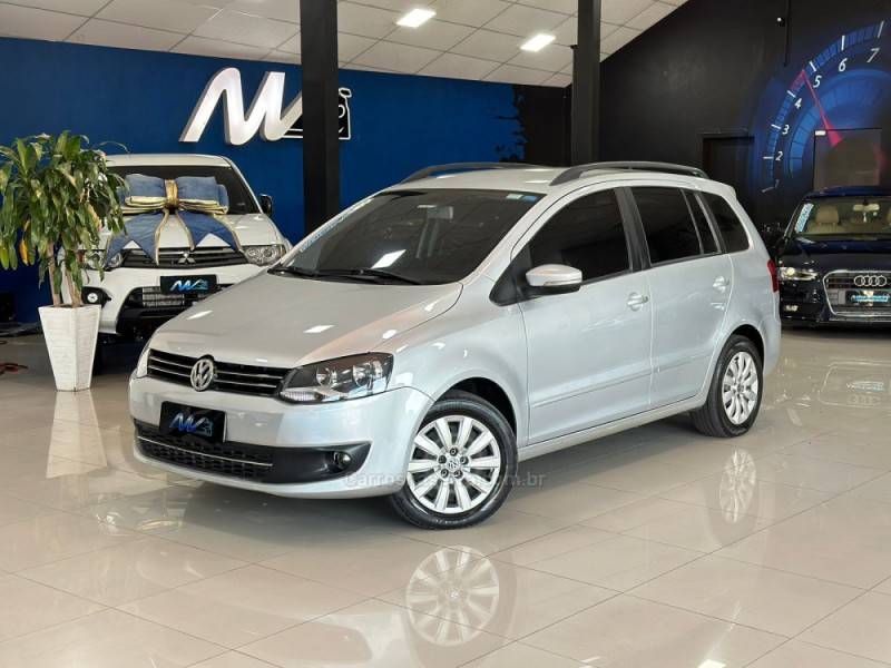 VOLKSWAGEN - SPACEFOX - 2010/2011 - Prata - R$ 42.900,00